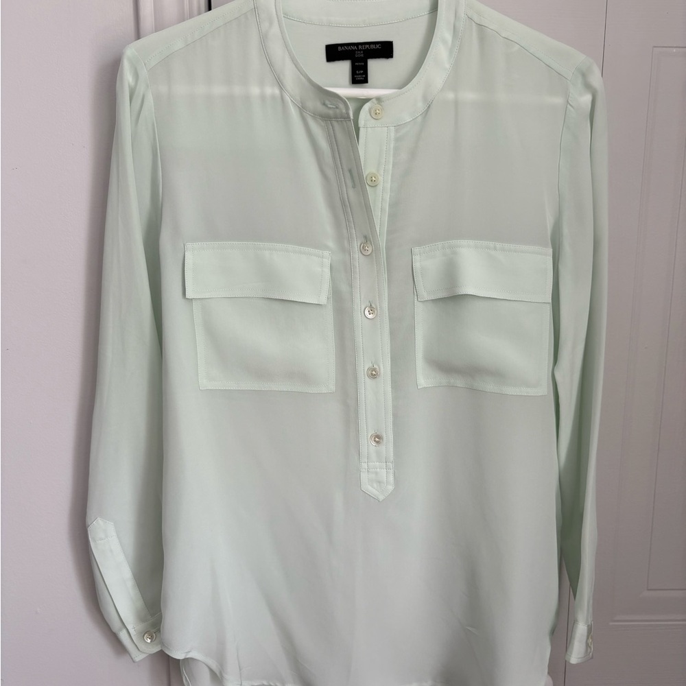 Banana Republic 100% Silk Blouse